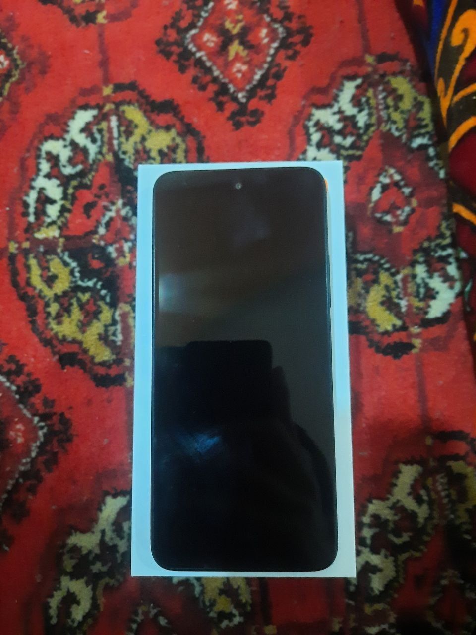 Redmi 12   4/128 gb