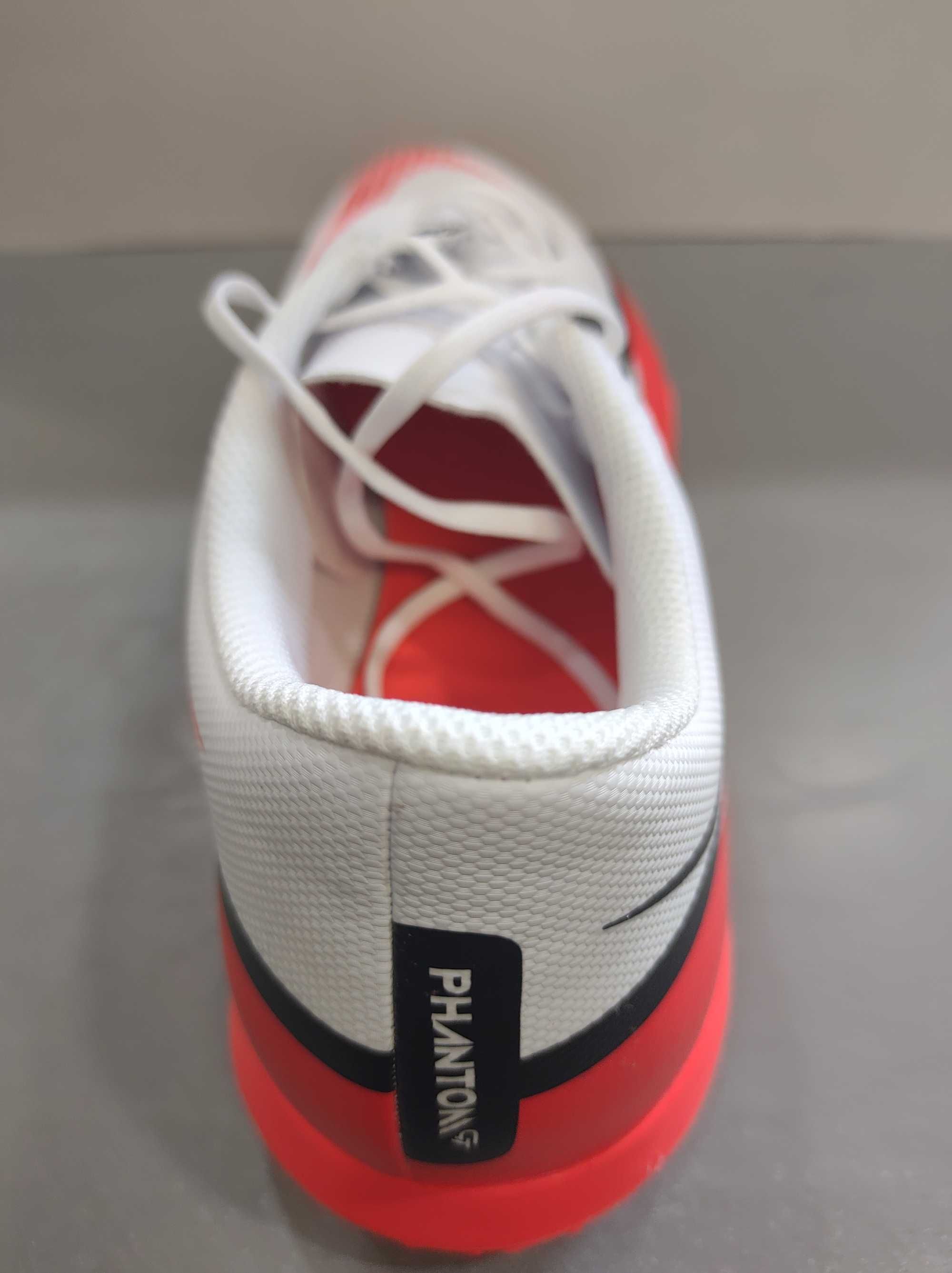 Nike Phantom N45/29см.Футболни стоножки.Нови.Оригинал.