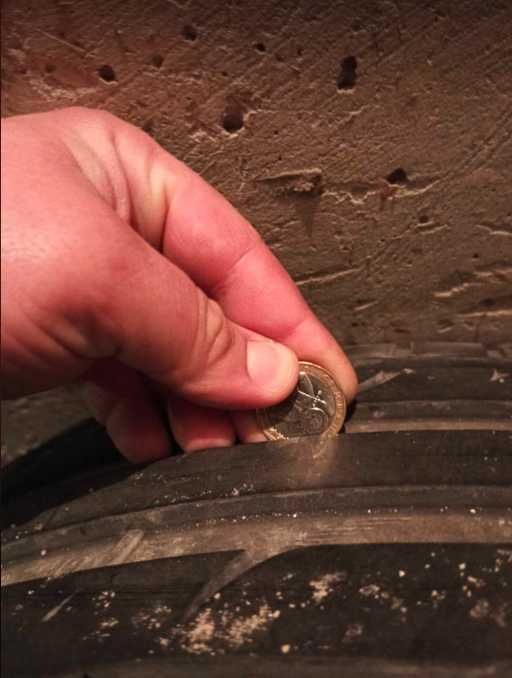 Летни Гуми Kormoran UHP 235/40 R  DOT 1122. 3 Броя.