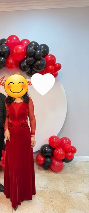 Платье красное 42-44