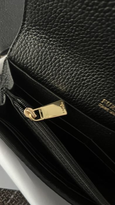 Чисто нов модел Furla Camelia XL.100%оригинал.Жестоки, с етикети