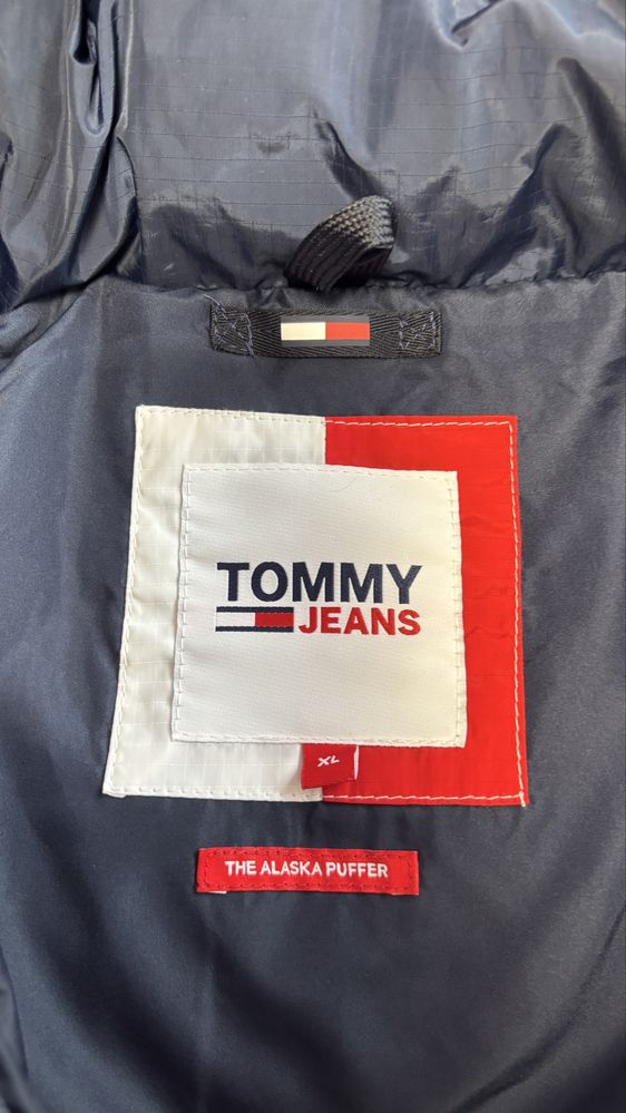 Зимно дамско яке Tommy Jeans
