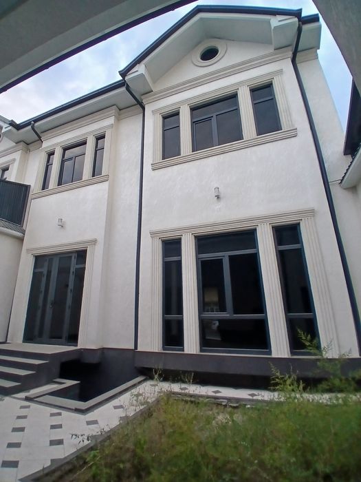 Сергили мошина бозор ховли сотилади.2.8 соту