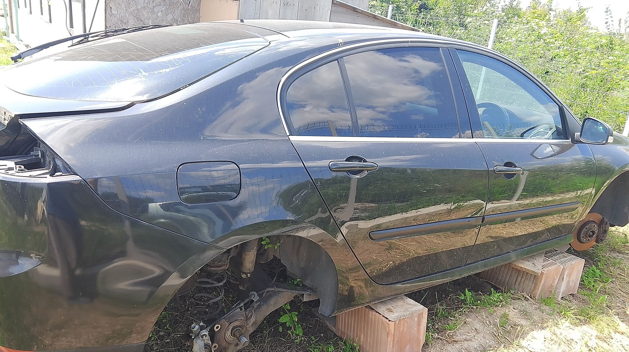 Dezmembrez Laguna 3, 2.0 benzina și 1.5 diesel l, benzina și 1.5 dci