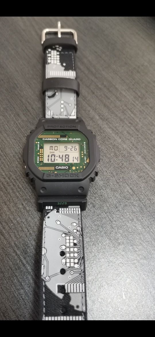 Vând / schimb Casio G shock DWE 5600CC 3ER