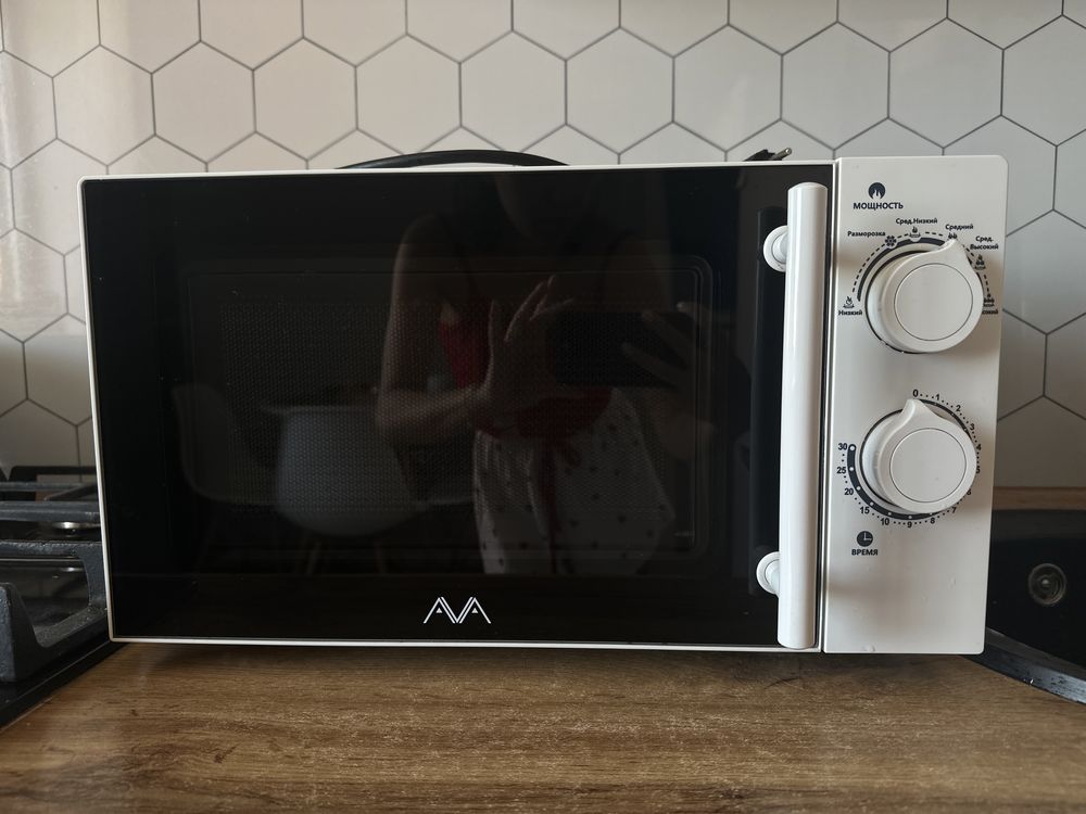 Продам микроволновую печь