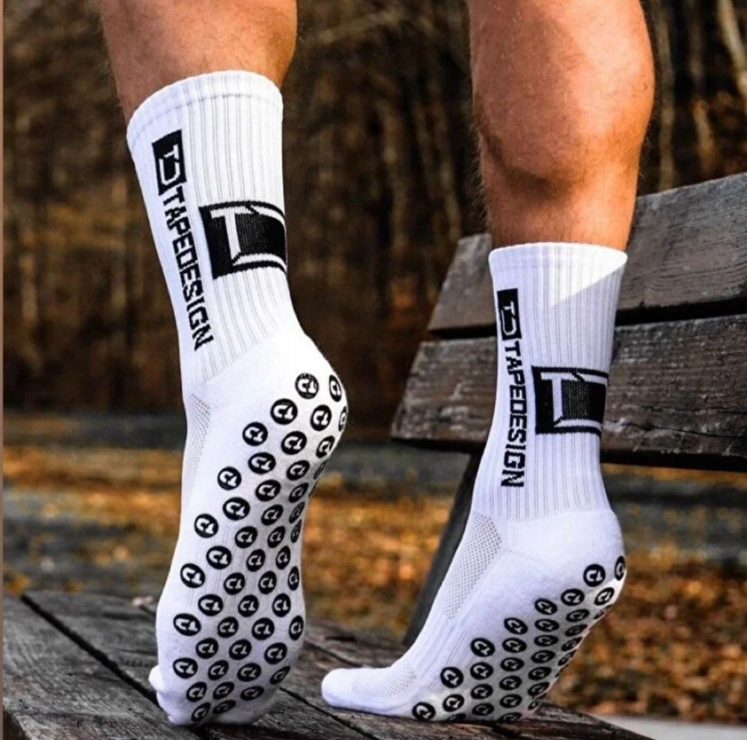 Спортни чорапи с грайфери