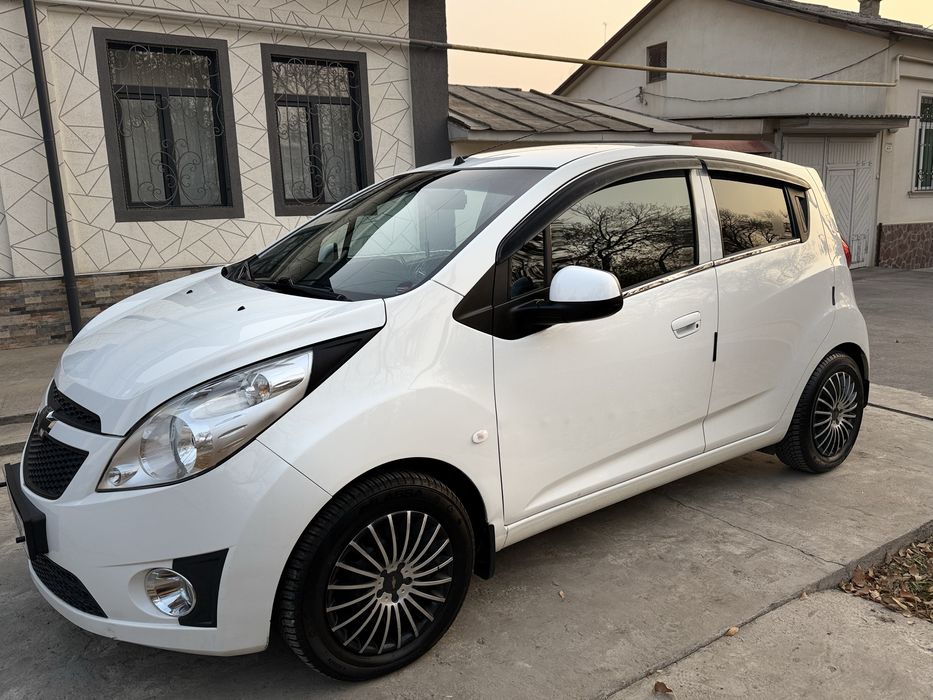 Продается Chevrolet SPARK 2014г.