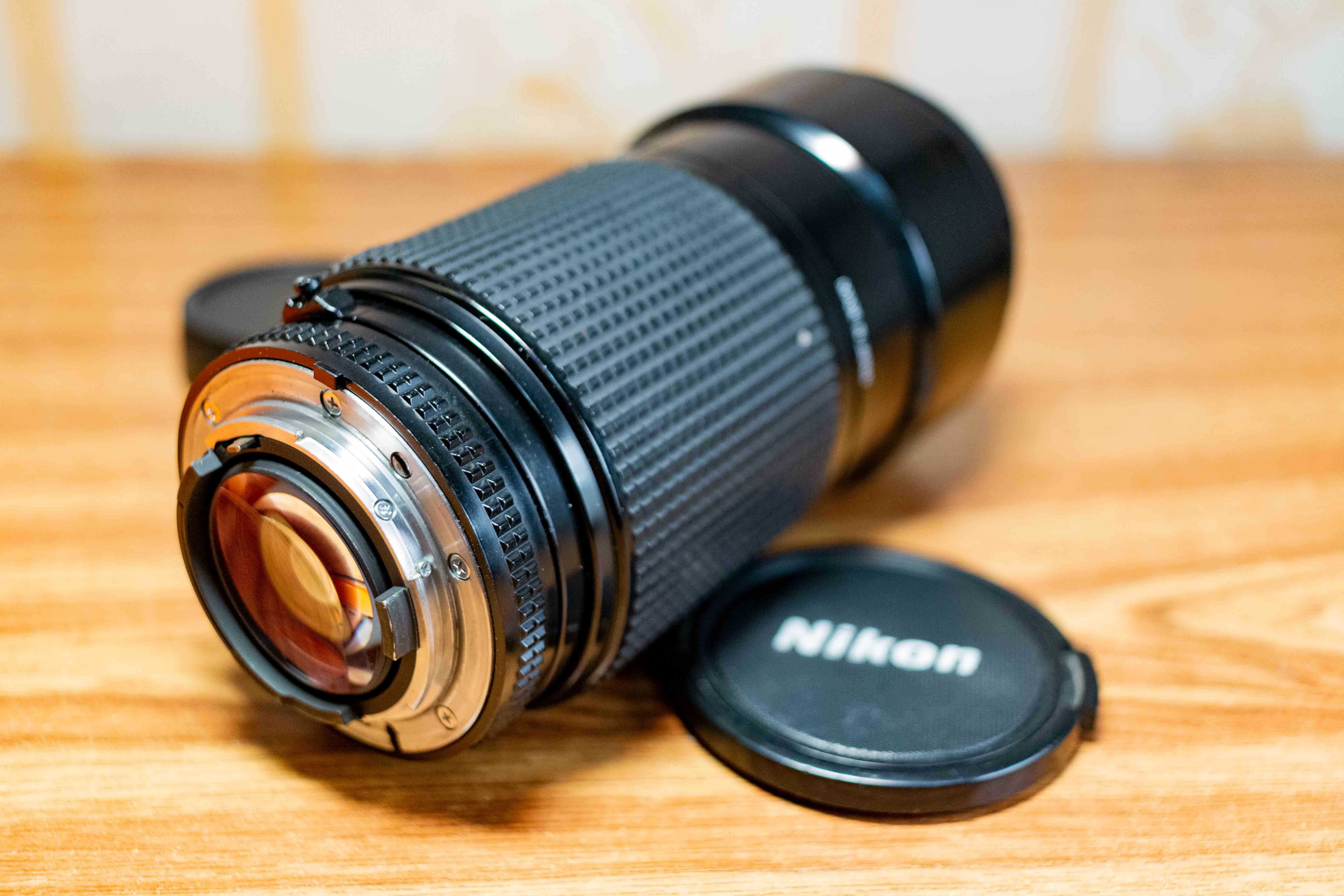 Зум объектив Nikon 70-210 F4. Полный кадр. Проф. объектив