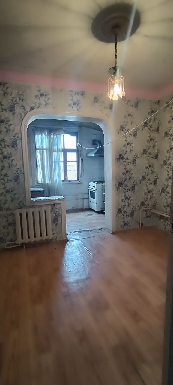 Юнусабад 9.  2/9/9 улучшенная планировка,2*6 балкон,65м²,без ремонта