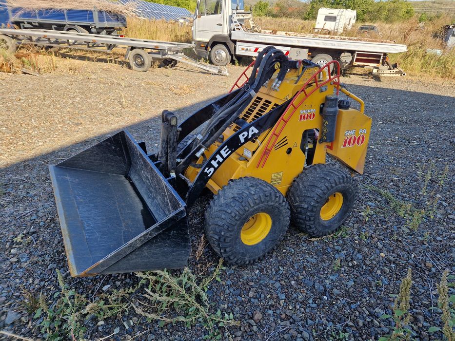 Mini incarcator SHERPA 100, ( 847 h functionare).