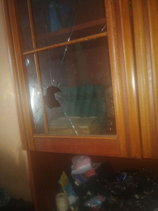 Продам срочно сервант