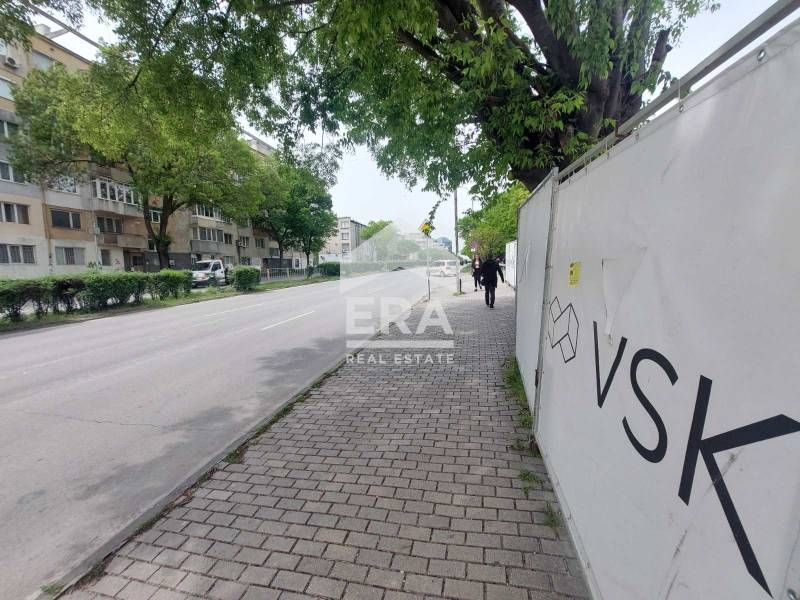 Продава се Двустаен апартамент в Варна, Окръжна болница - 74 кв.м за 2026 €/кв.м - Снимка #3