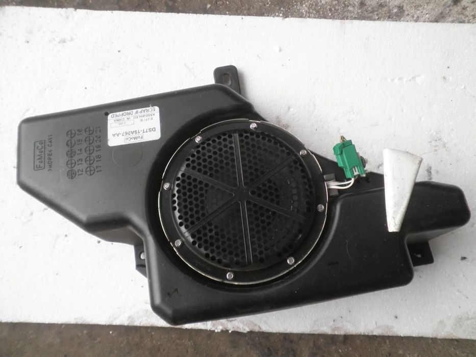 Subwoofer Ford Mondeo MK5 DS7T-19A067-AA