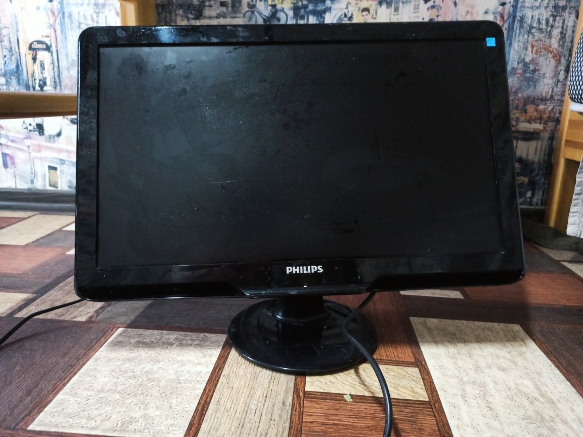 Монитор Philips 60GHZ
