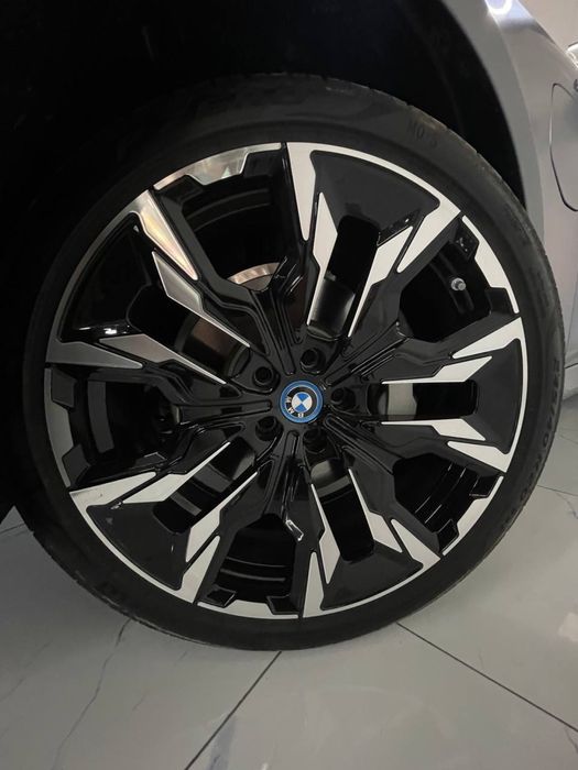 Bmw i 5 35L  e-Drive Full