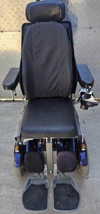 Scaun Scuter Cărucior electric cu Joystick PerMobil C400