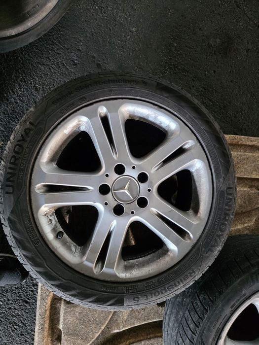 Джанти за Mercedes W211 оригинални 17-ки с летни гуми