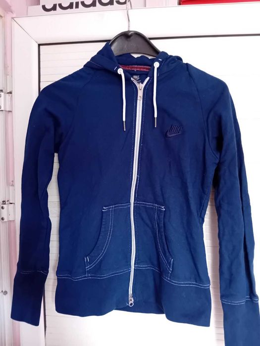 Оригинално горнище с качулка Nike