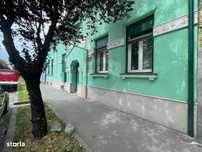 Casă / Spatiu comercial cu 6 camere de închiriat în zona centrala