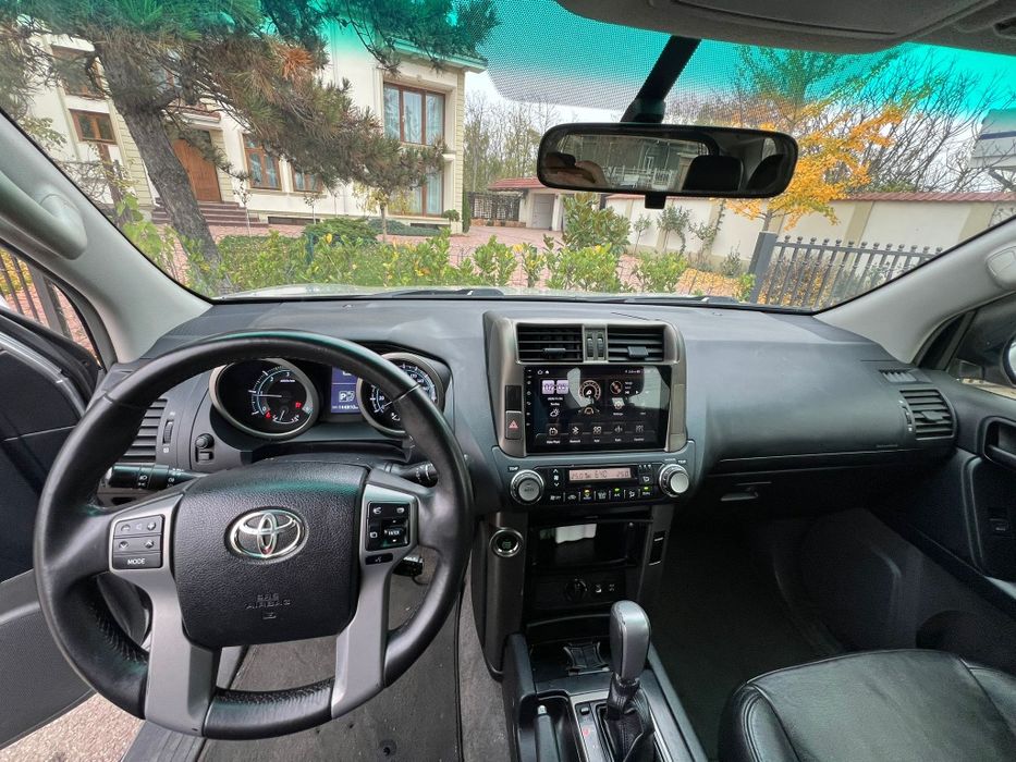 Toyota Land Cruiser 2012