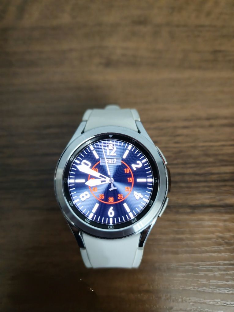 Samsung Galaxy Watch 4 Classic 42mm White