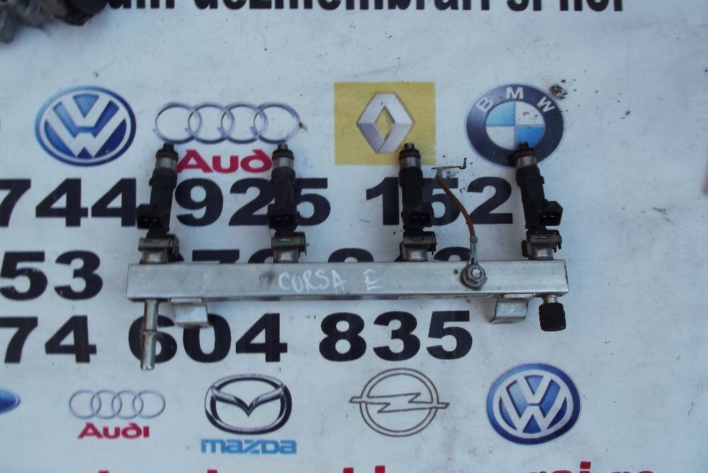 Rampa injectoare Opel Corsa E motor 1.2 euro 5 dezmembrez Corsa E astr
