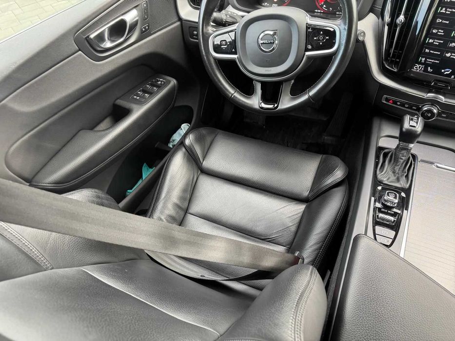 VOLVO XC 60 2.0D 197CP automata Inscription full