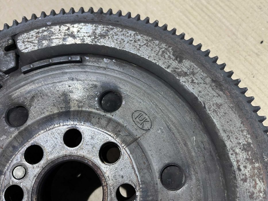 Демпферен маховик за BMW E46 320D (150 к.с.)