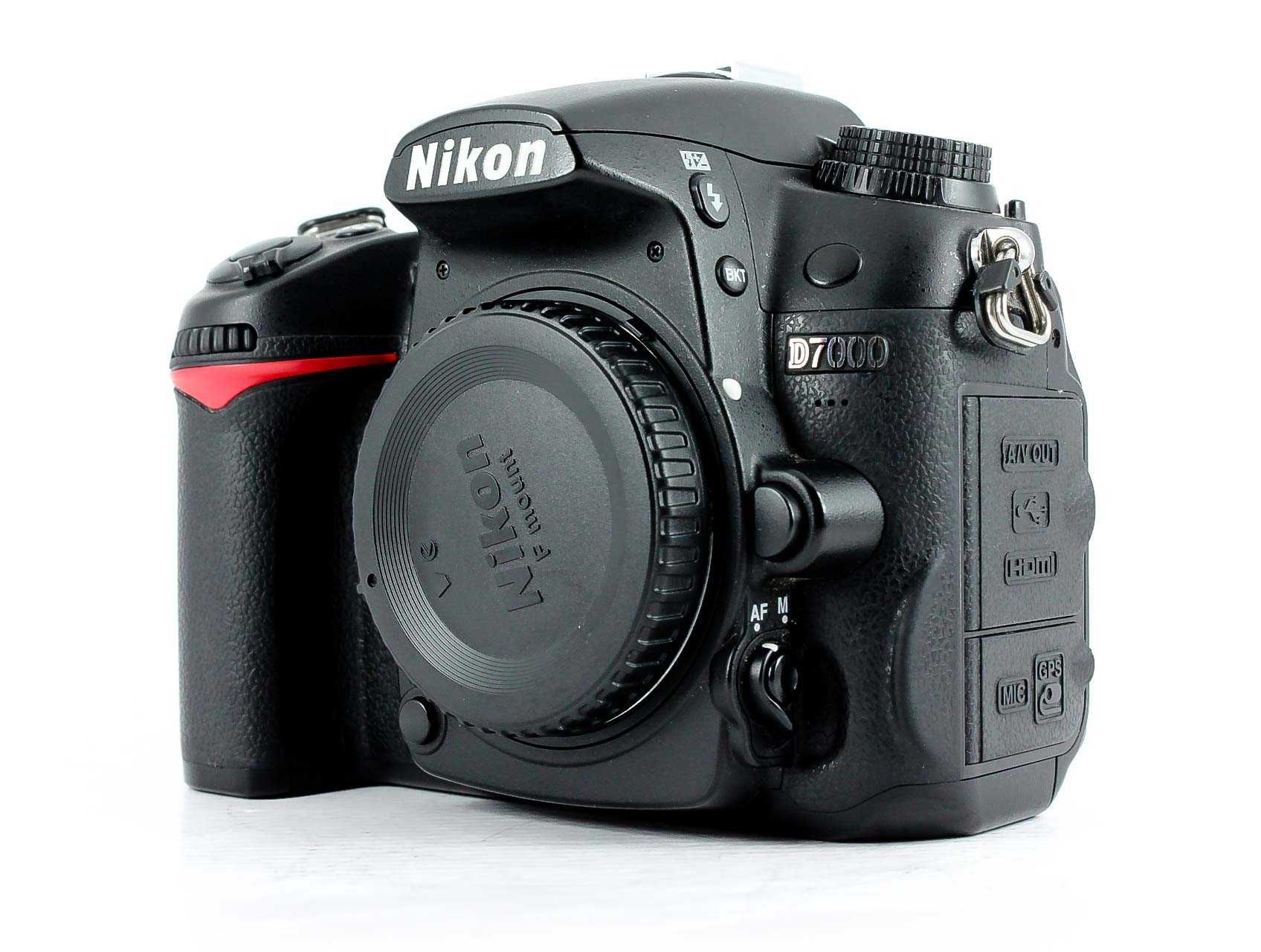 Vand Nikon D7000 - Body/ schimb cu smart TV 120cm diag sau Smartphone