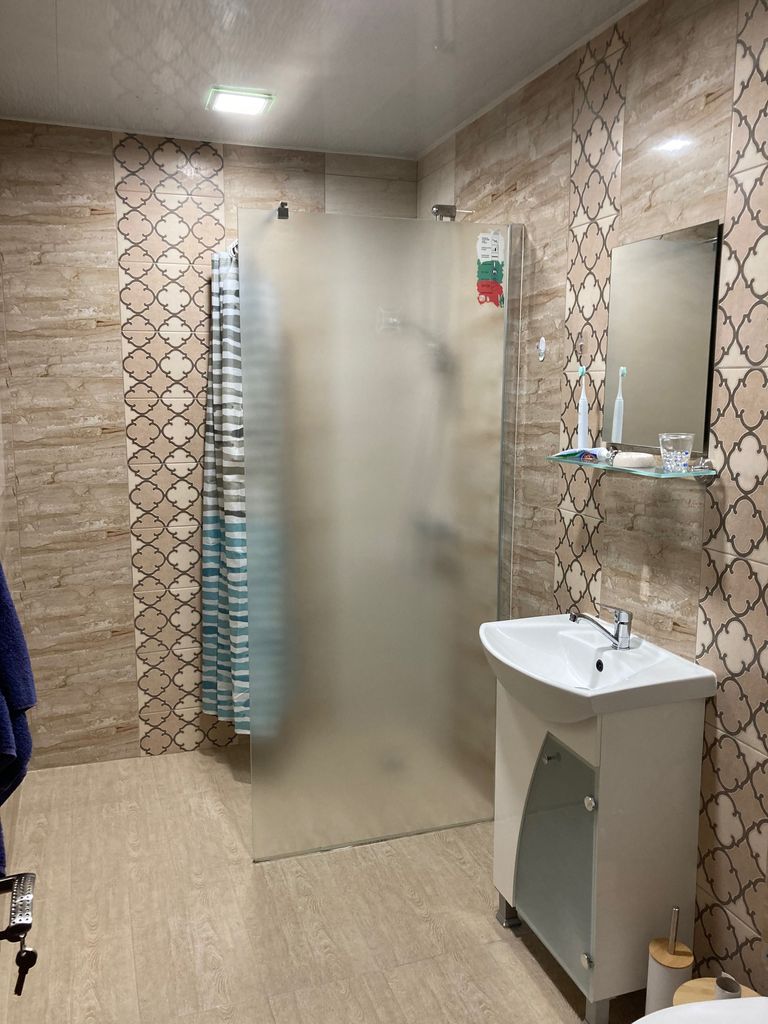 Дава се под наем Тристаен апартамент в Стара Загора, Била - 95 кв.м за 495 € - Снимка #6