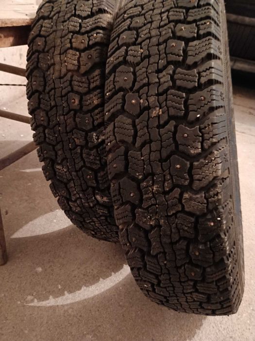 Зимни гуми с шипове 13 цола