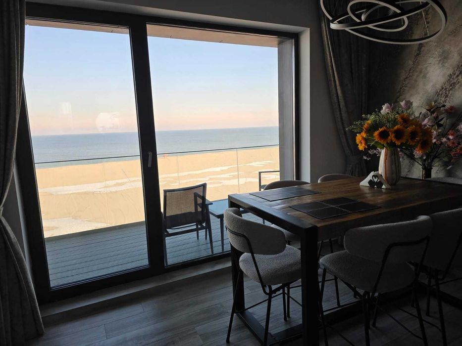 Apartament de lux cu vedere frontala la mare