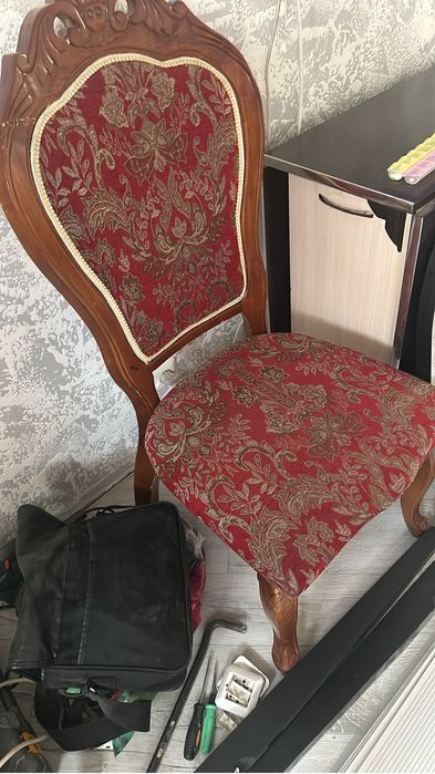 Стулья из чистого дерева