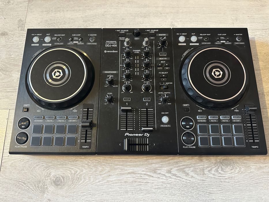 DJ пулт Pioneer DDJ-400