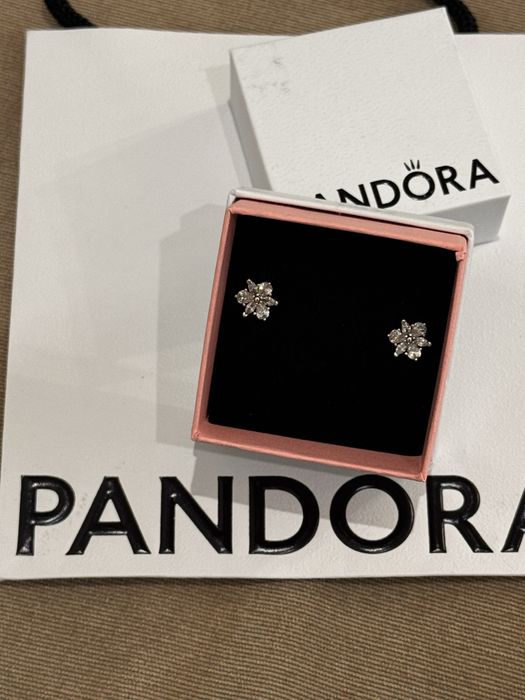 Пандора обеци Pandora