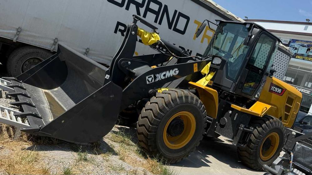 Фронтальный погрузчик XCMG XC936 1,8 куба Джойстик счет справкада