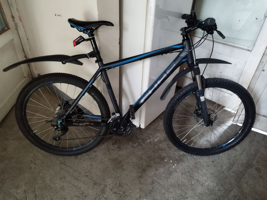 Vînd   bike Cube.