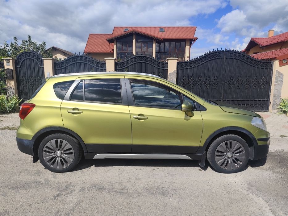 Vând Suzuki SX4 cross