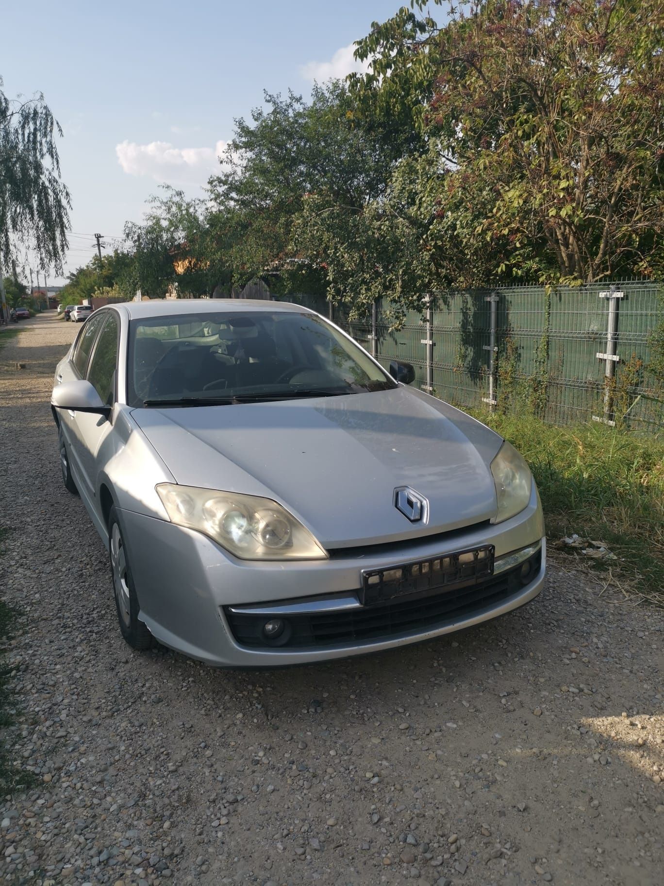 Aripa aripi stânga dreapta Renault laguna 3