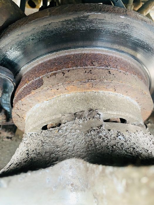 Продава се на части може и цял/ ръчка w163 230.Газ/Бензин 150кс