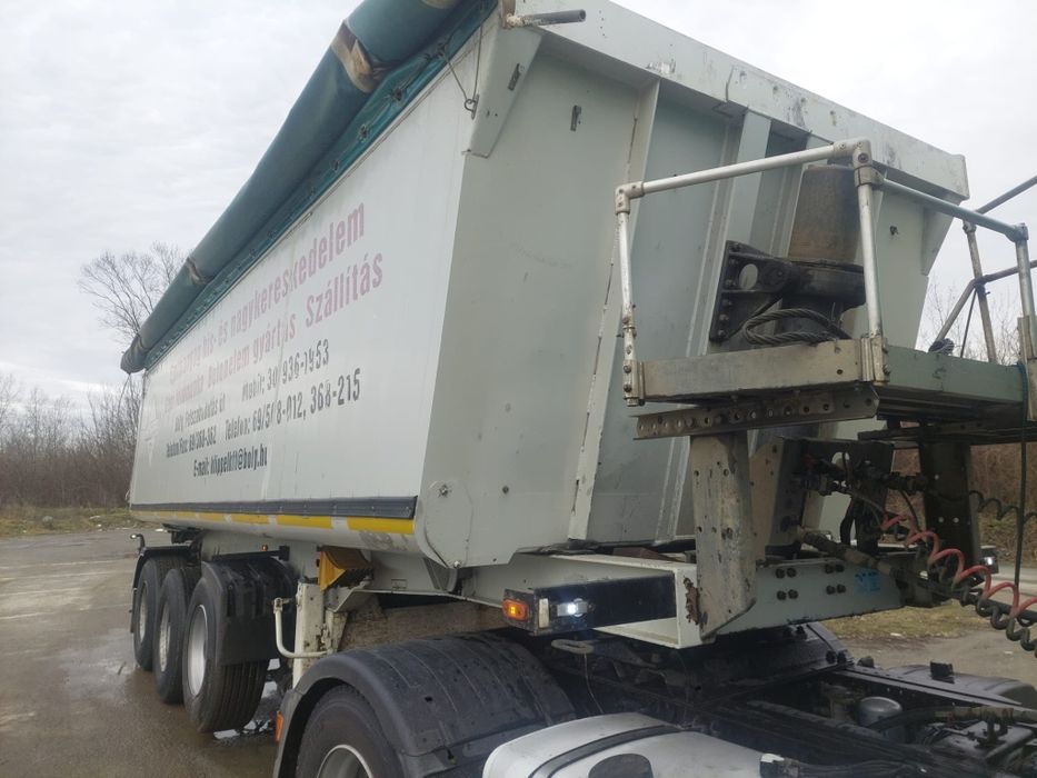 Vând semiremorcă Schmitz,30mc