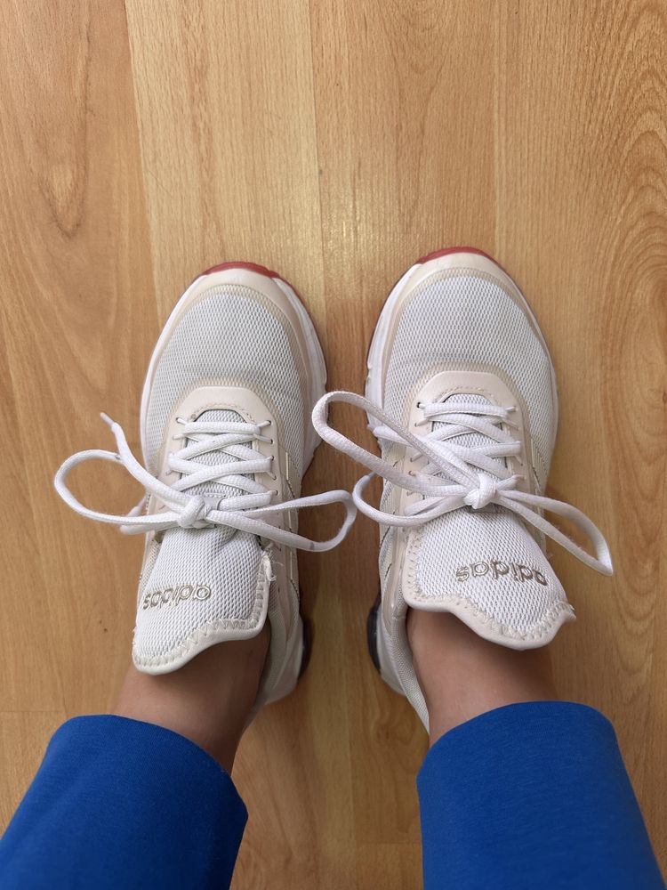 Adidas маратонки