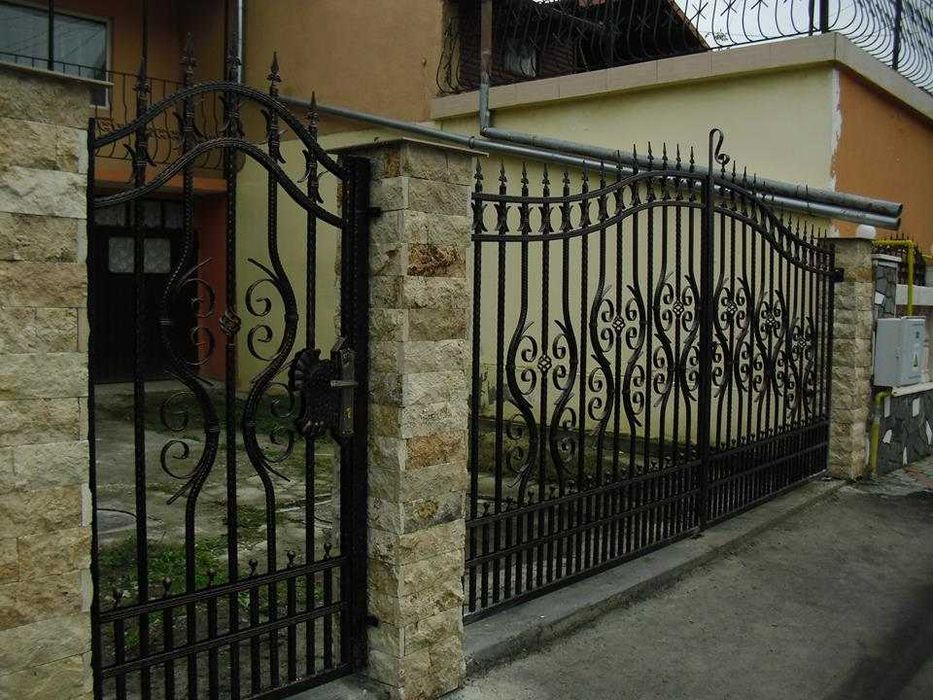 Garduri si porti din sipca metalica, panou jaluzele, tabla, plasa, BCA