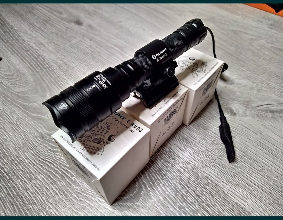 Suport Magnetic Olight XWM-03, Sistem Reglabil la Cei 3 Magneti!
