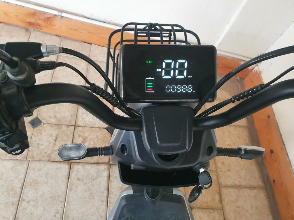Электро скутер сотилади йили 2023