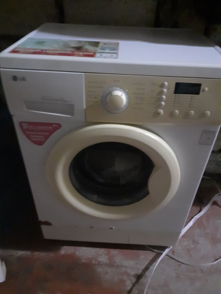 продам стиральную машинку