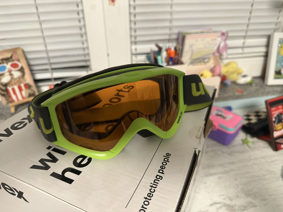 Детска ски маска Uvex