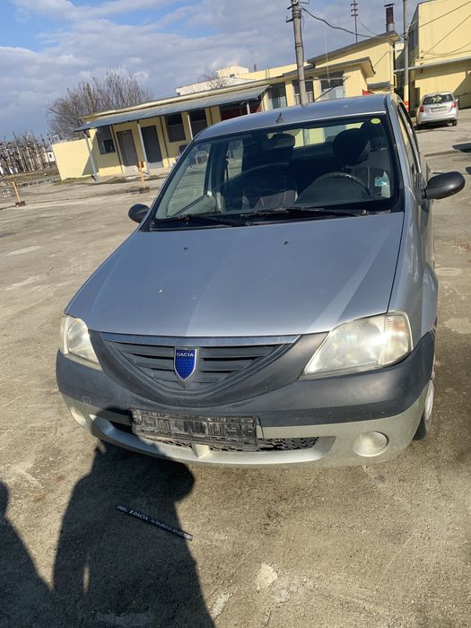Far stanga Dacia Logan