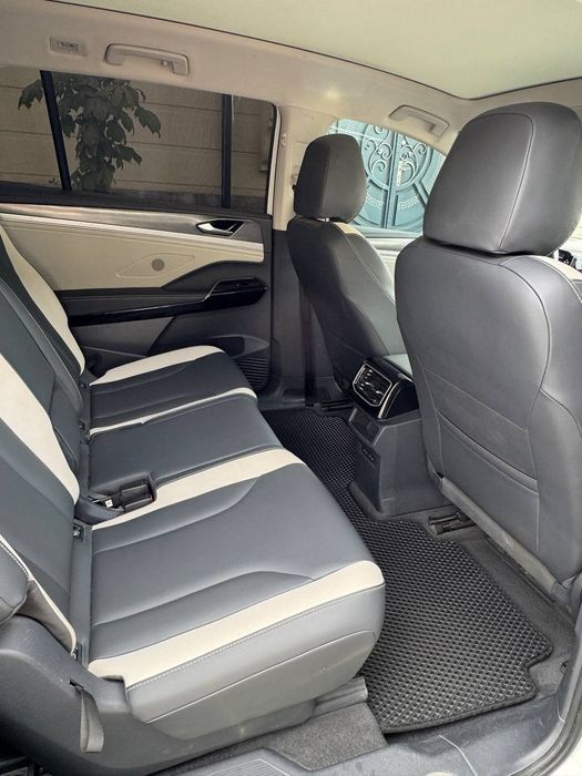 Volkswagen ID6 Crozz 510 EV Pure+